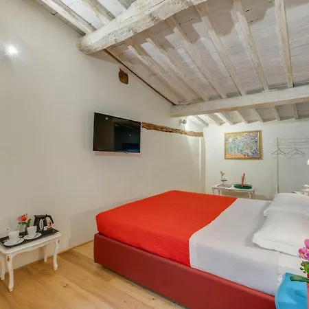 Maison d'hôtes Residenza D'epoca Historia Luxury Boutique 3*