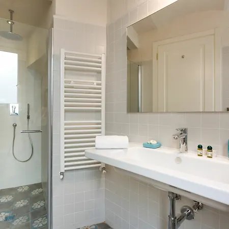 Maison d'hôtes Residenza D'epoca Historia Luxury Boutique 3*
